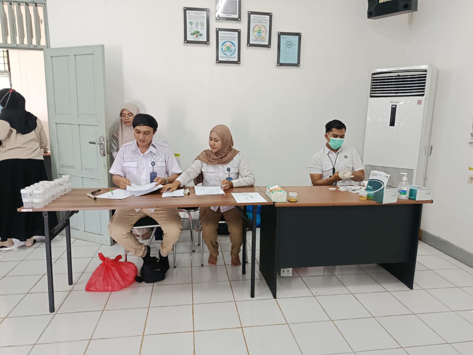 BNNK Tanah Laut Gelar Deteksi Dini Narkoba untuk 50 Karyawan PT Bridgestone KP